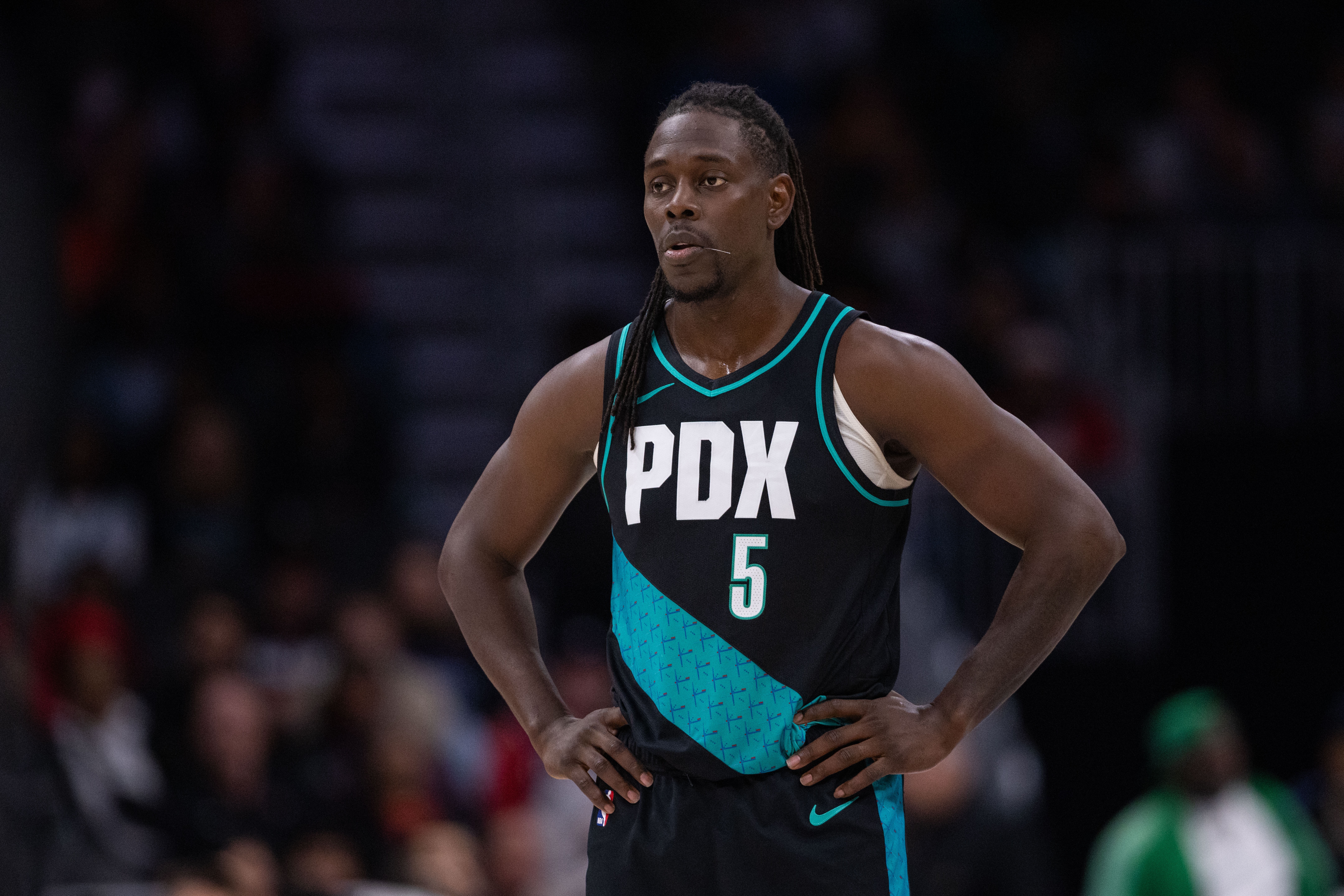 乐鱼体育官方网站-35岁266天！霍勒迪刷新单场35分10助&amp;真实命中率90%+最老纪录